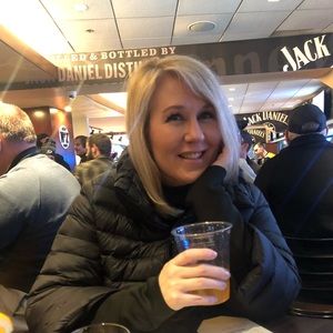 Meet your Posher, Jillian